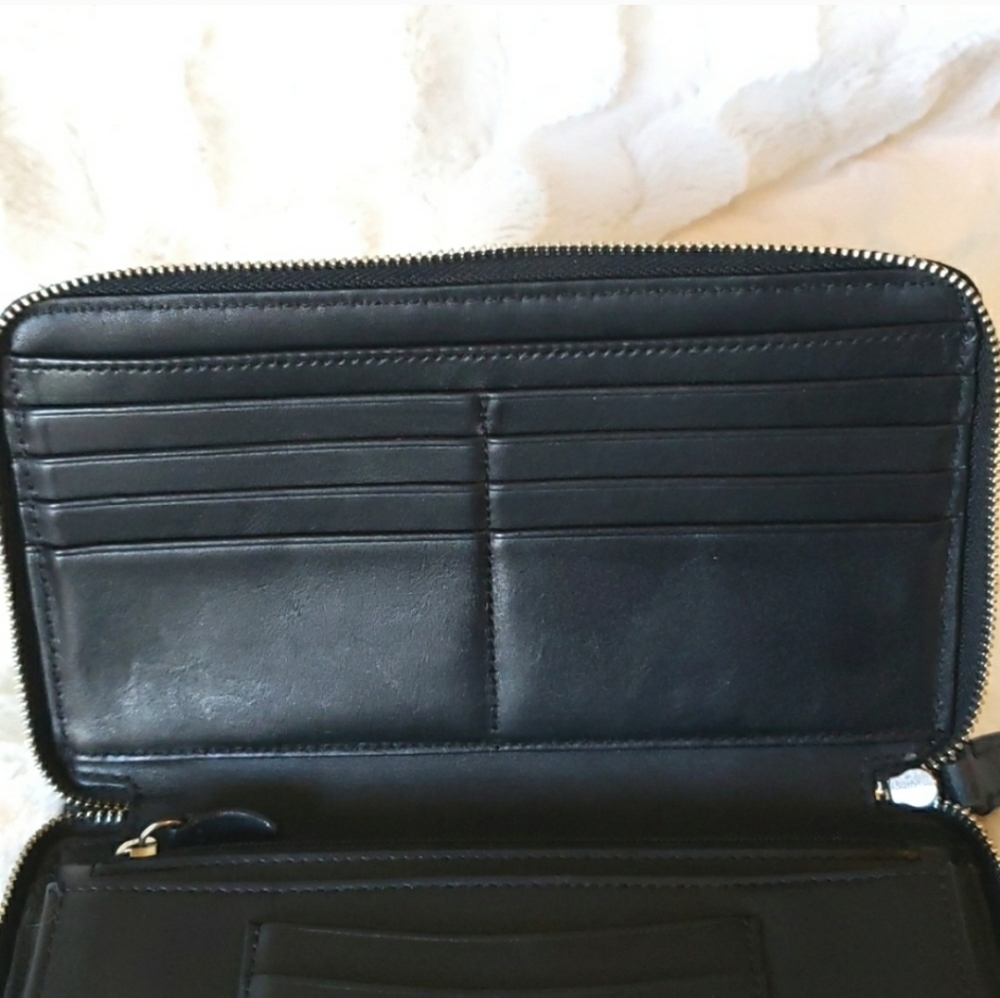 Coach Black Wallet - Picture 10 of 15